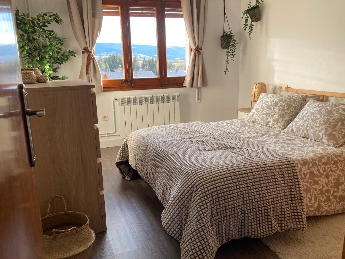 Vistas Unicas A Pirineos, 7-8 Personas!! Tensi Apartment Llivia